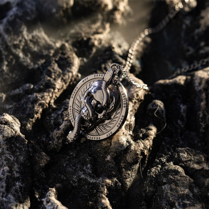 Call of Duty Modern Warfare Weapon Necklace - Snakes & Skulls Pendant - Xmas Gift