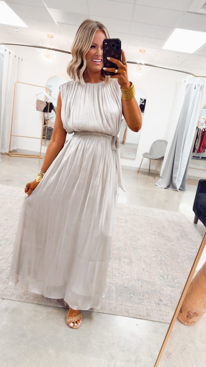 - FINAL SALE - The Simone Maxi Dress
