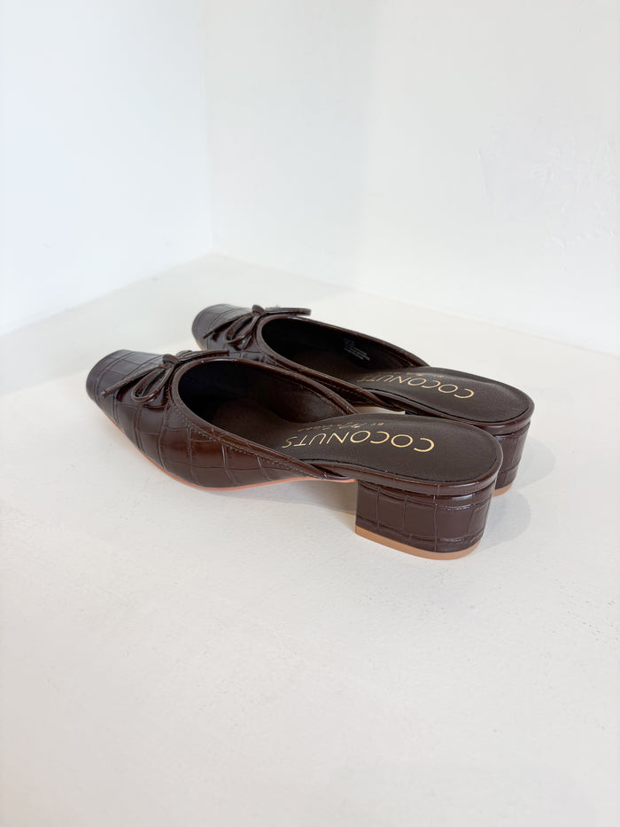 GENEVA TEXTURED MULE