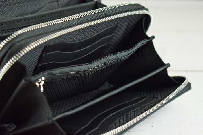 Leather wallet Black