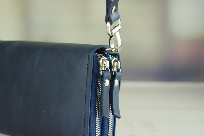 Leather wallet Blue