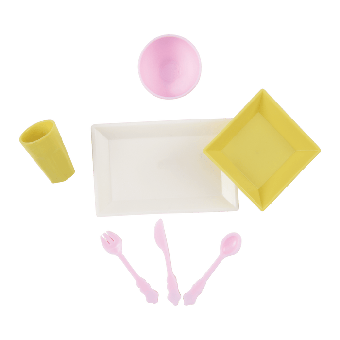 Clip-on chair for 18-inch doll