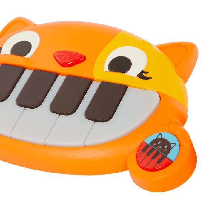 Mini cat keyboard lighting up.