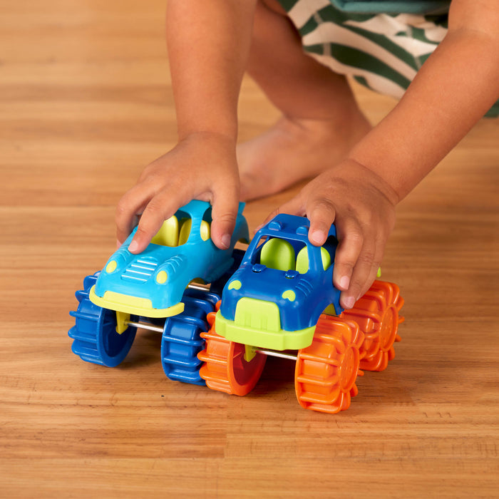6 Mini Monster Trucks