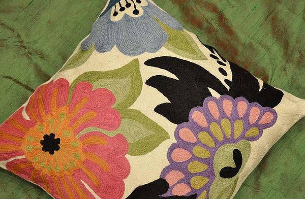 Modern Floral Design Pillow Cover I Hand Embroidered Wool 18x18" - KashmirDesigns