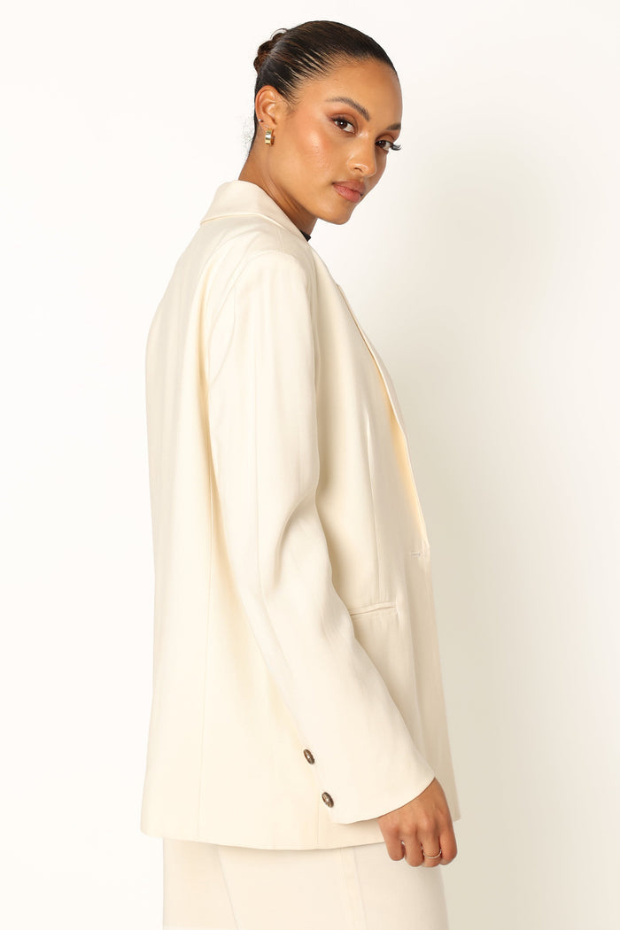 Petal and Pup USA OUTERWEAR Noelle Oversized Blazer - Cream