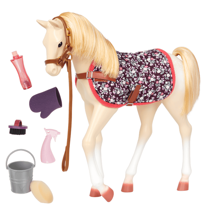 Palomino foal figurine