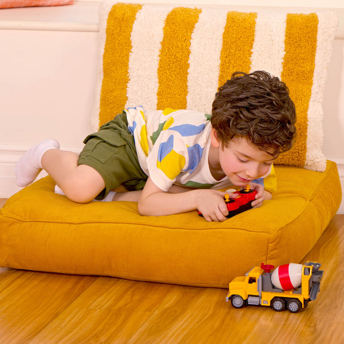 RC Cement Truck, 7 inches - DRIVEN by Battat