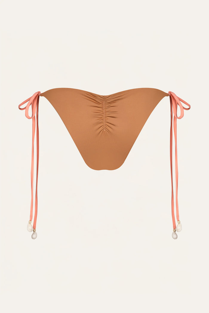 Sagrado Bikini Bottom - Johanna Ortiz