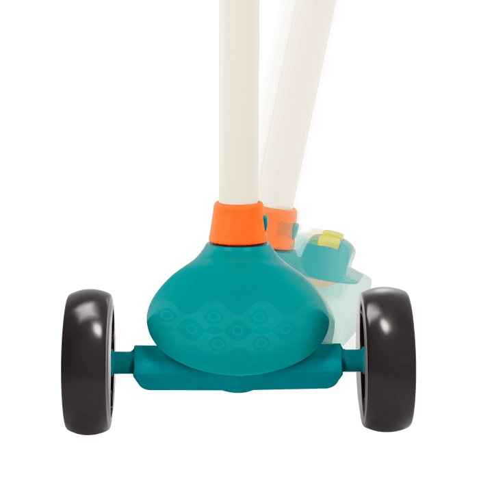 Wooden kids scooter for toddlers with light-up wheels