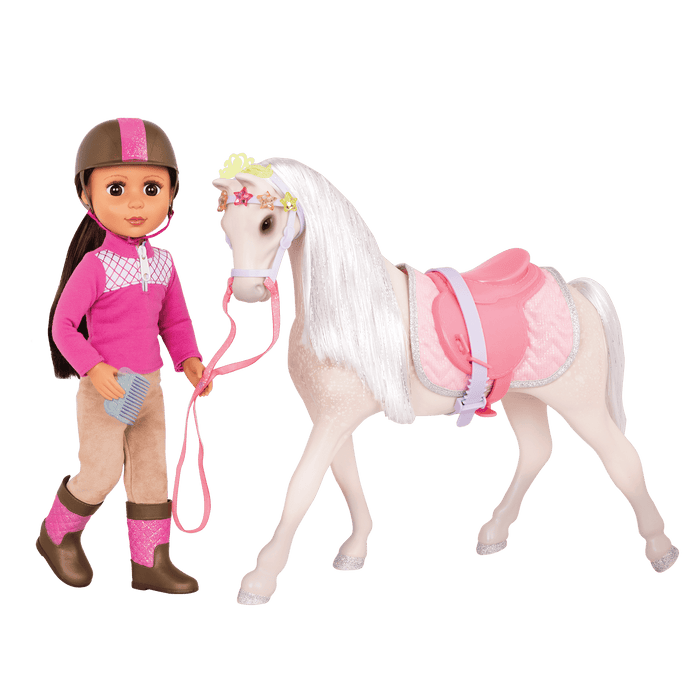 Beige and silver horse with saddle and accessories