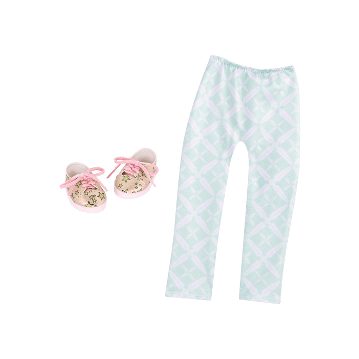 Mint green leggings and gold & green star-patterned shoes