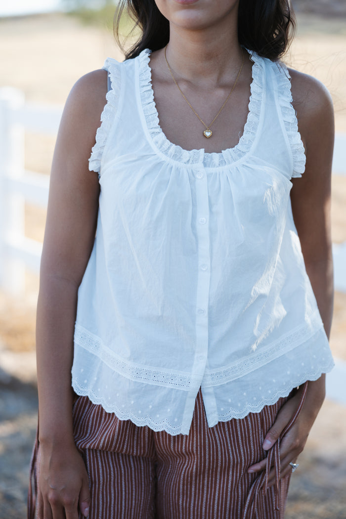 sweet lace ruffled top