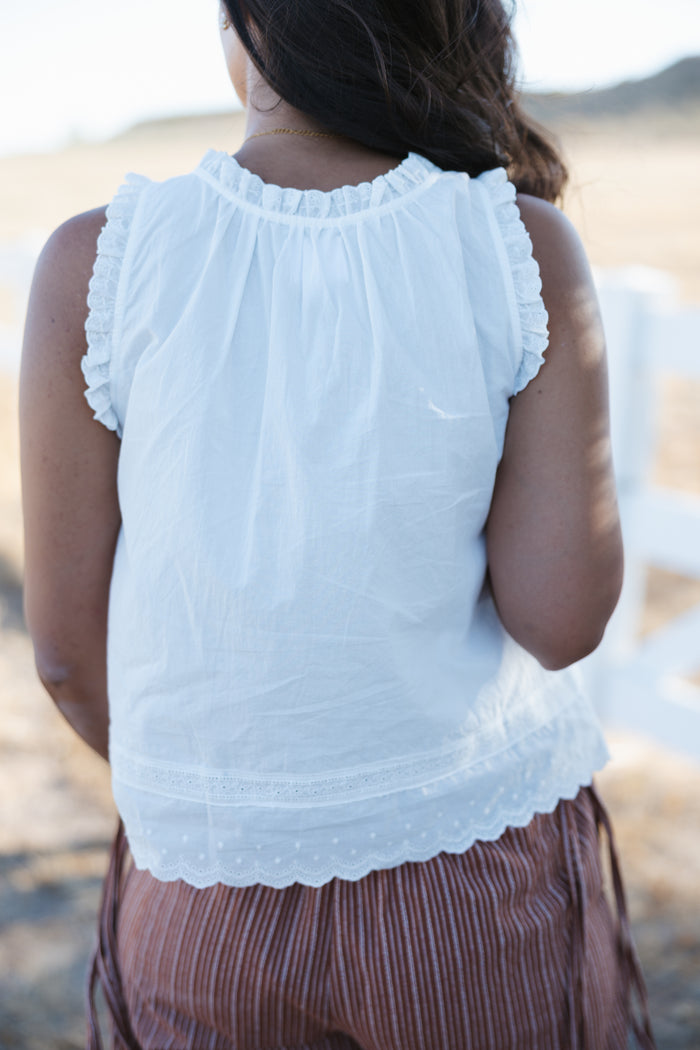 sweet lace ruffled top