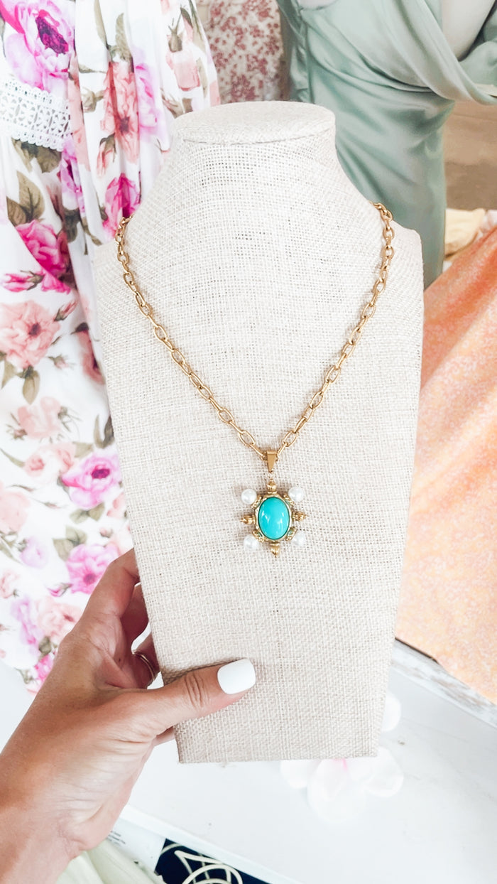 The Turquoise Queen Necklace