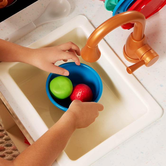 Pretend kitchen set