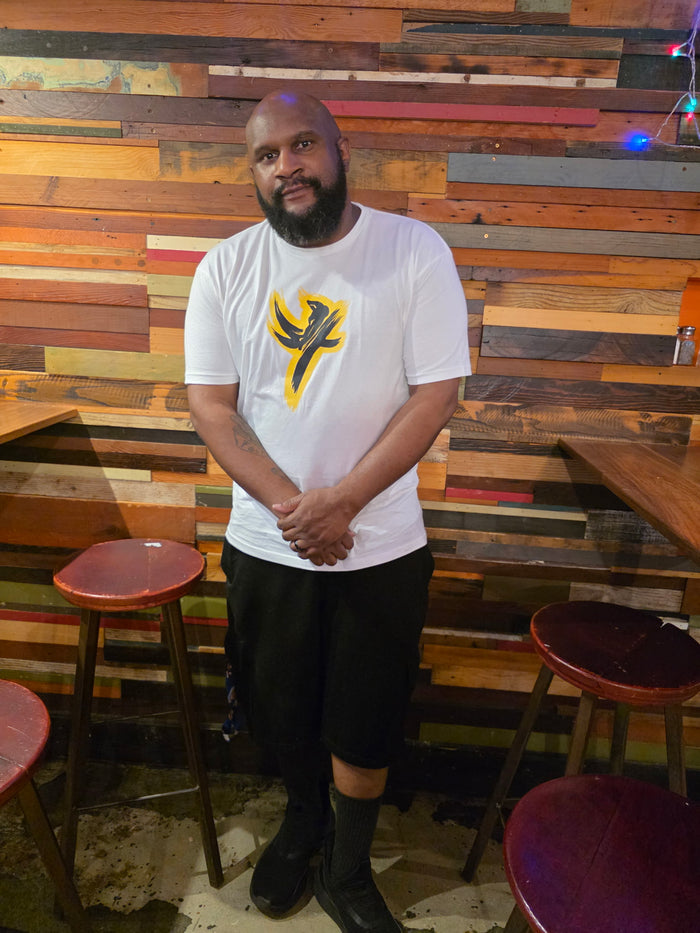 White fitted shirt with Logo OW7
